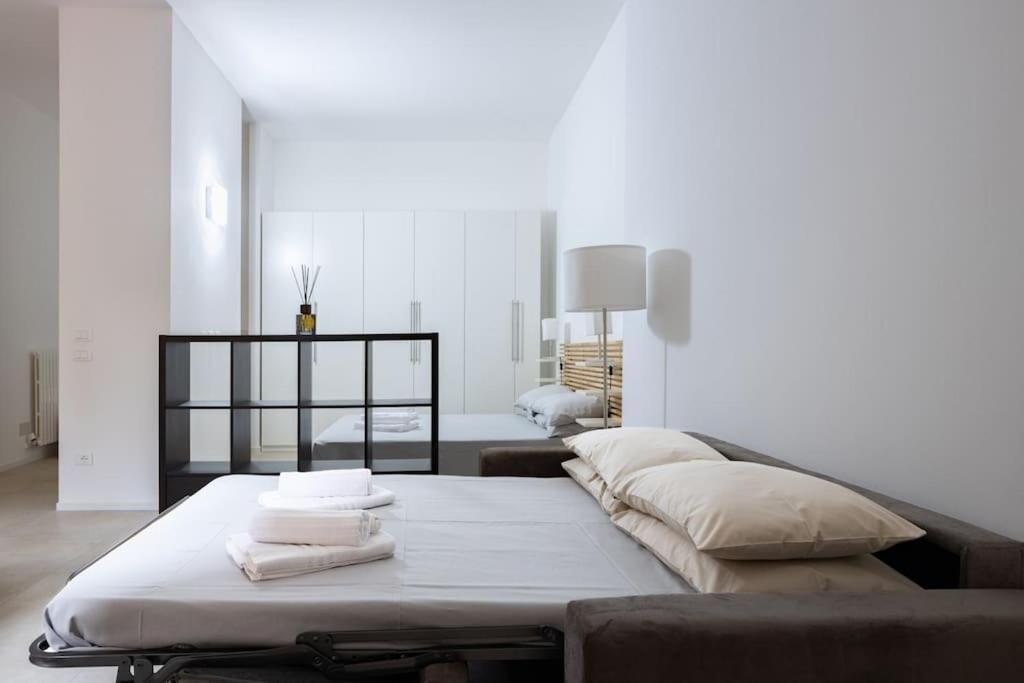 Apartment Isaia - 10 Minutes From Piazza Maggiore Bologna Exteriör bild