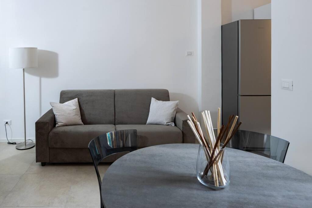 Apartment Isaia - 10 Minutes From Piazza Maggiore Bologna Exteriör bild