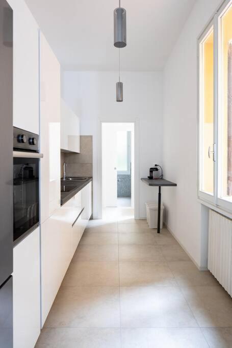 Apartment Isaia - 10 Minutes From Piazza Maggiore Bologna Exteriör bild